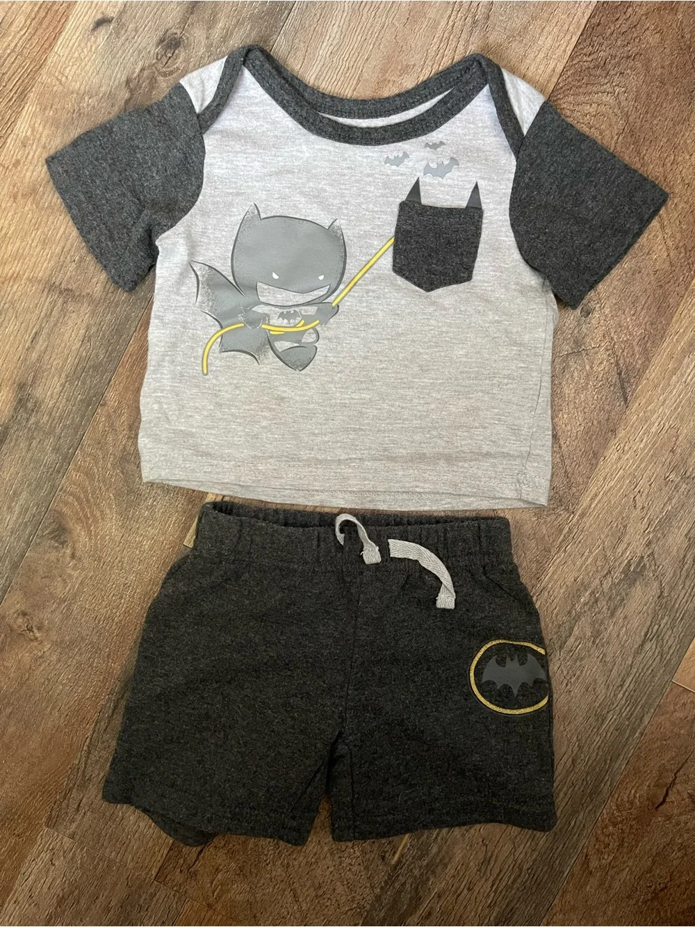 Batman Boys Grey & Charcoal Short Sleeve Pajama Set with Yellow Accent